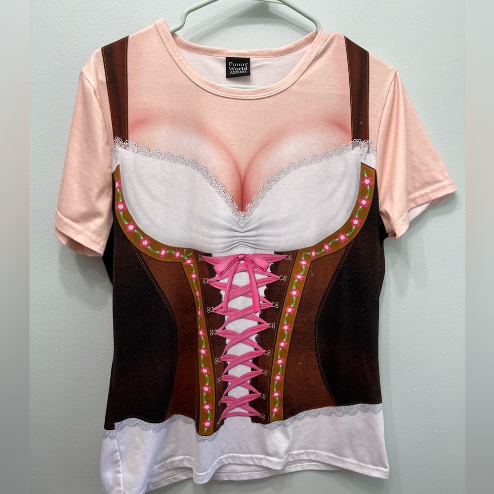 Funny World (L) german looking  lady funny tee shirt ! party shirt !